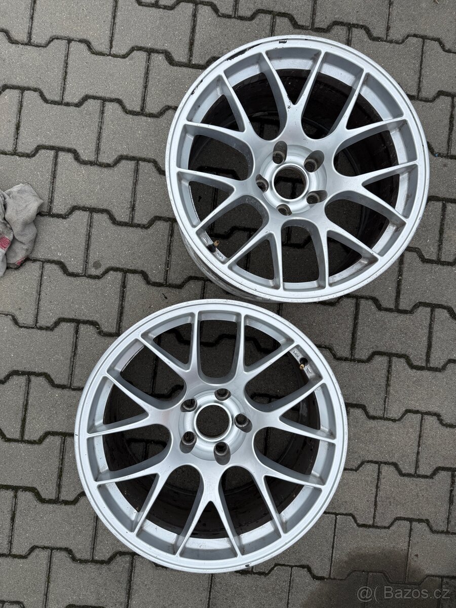 Apex BMW M3 2x kolo 18”