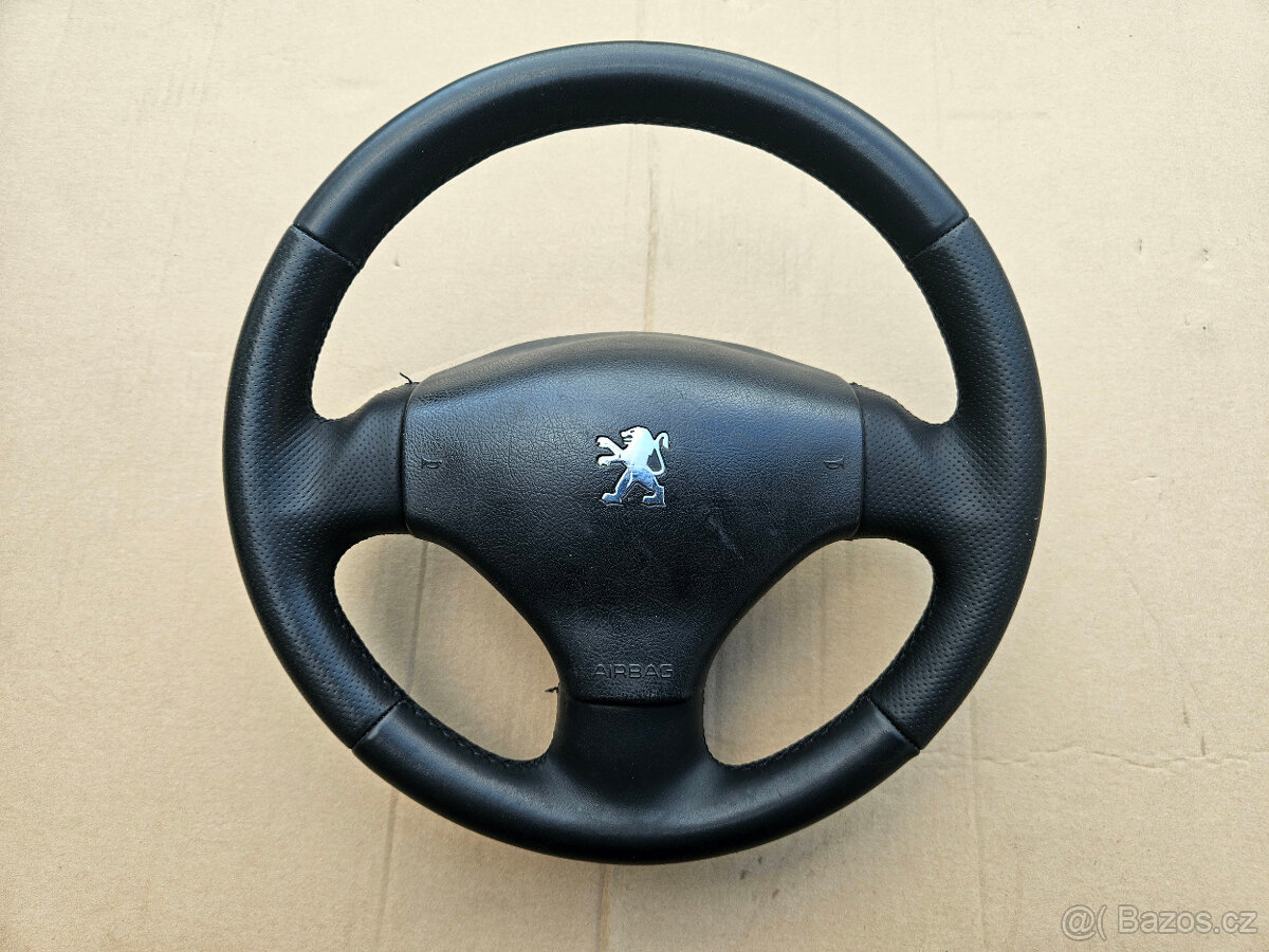 Peugeot 206 volant kůže perforace