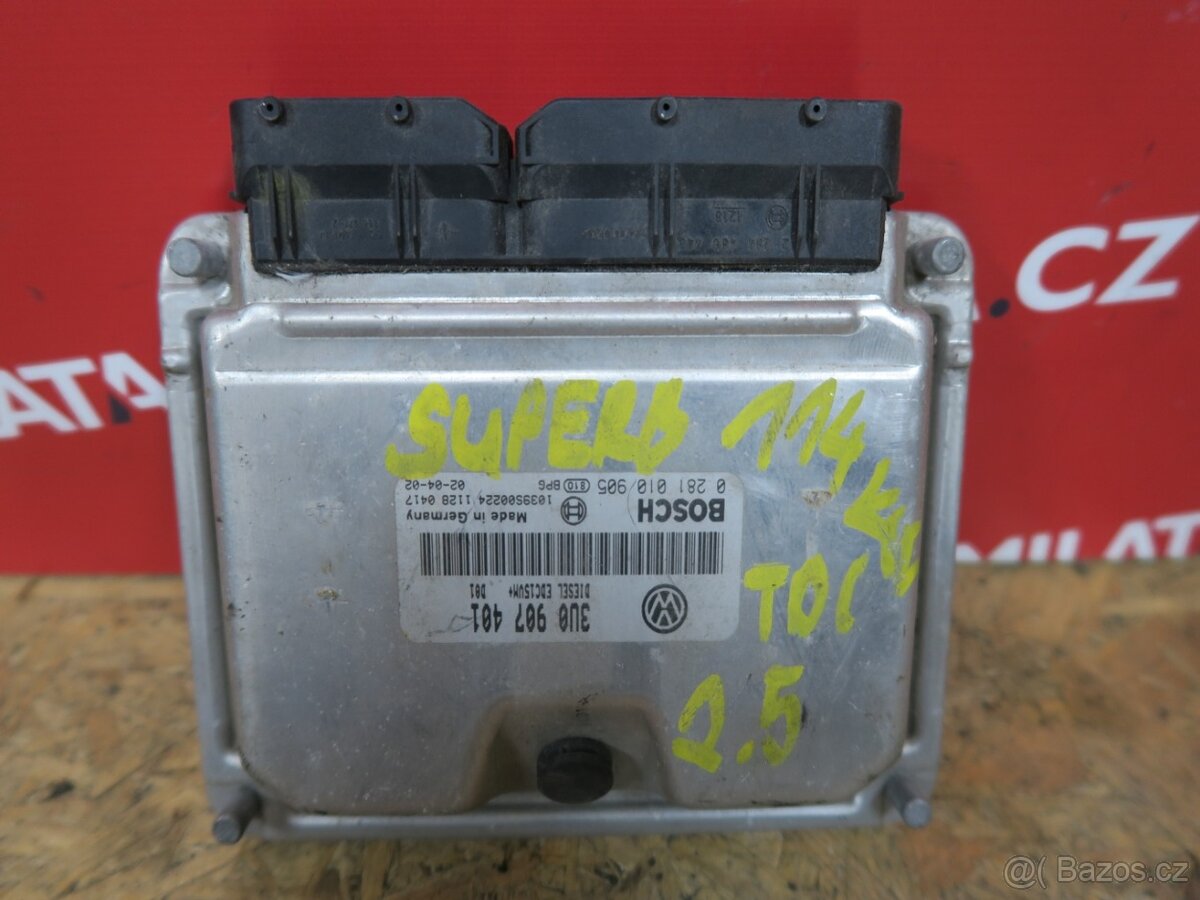 Řídicí jednotka motoru Škoda Superb 1 3U0 907 401