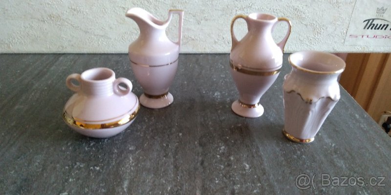 Růžový porcelán miniatury