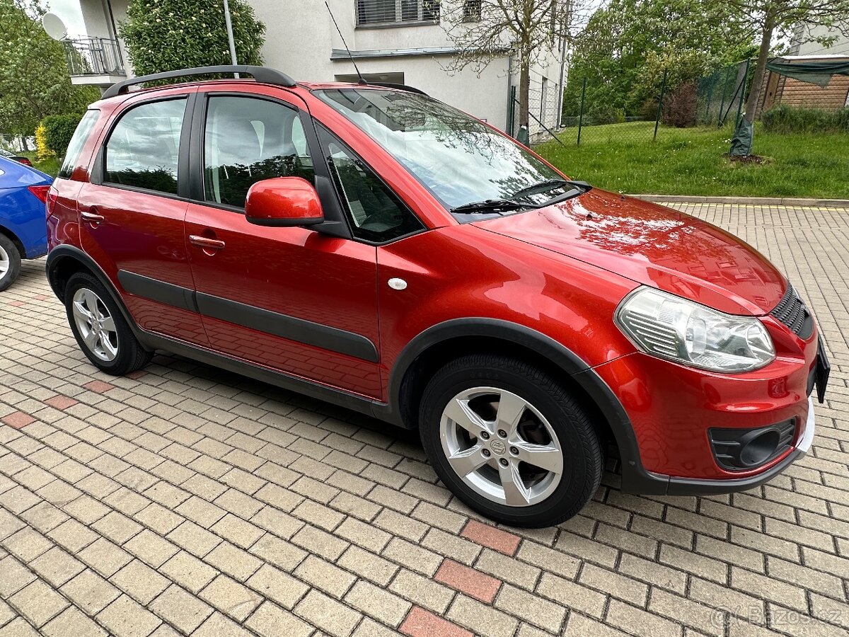 SX4, benzín 1.6l, výkon 88kW, rok 2011, naj.109000km, klima