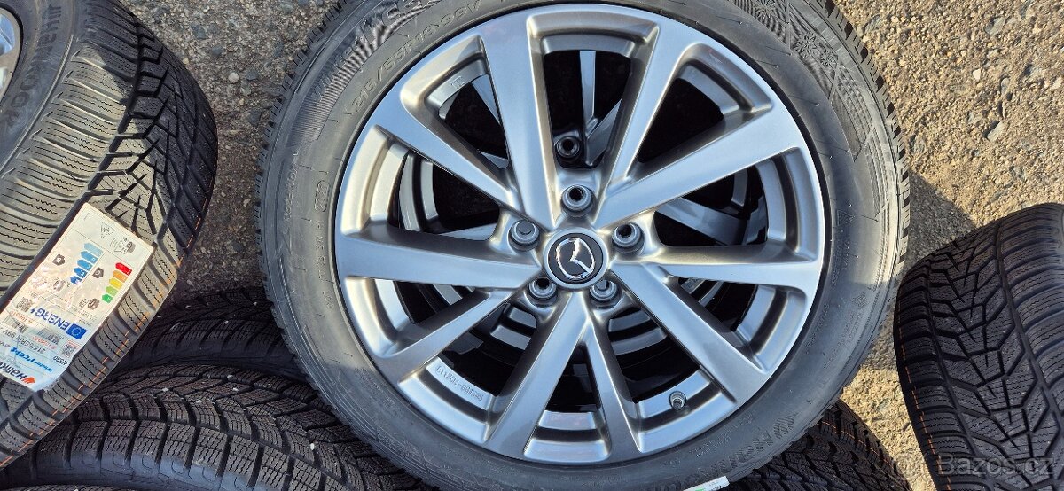 Mazda CX3 CX30 originální disky pneu 215/55 r18 Hankook Mazd