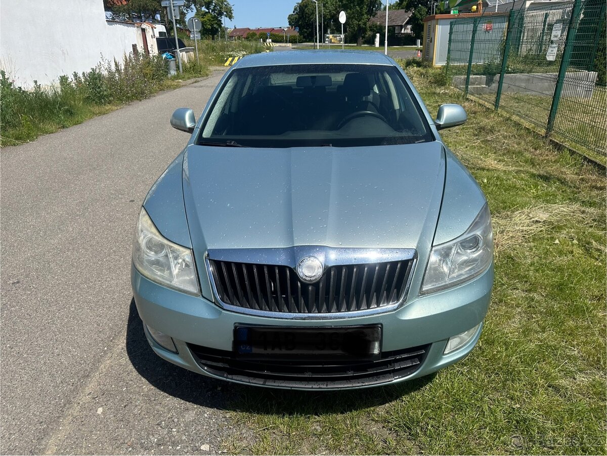 ŠKODA OCTAVIA 2 FACELIFIT 1.6mpi , NOVÁ STK