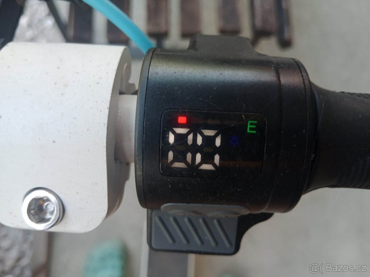 Koloběžka Elektro urbis