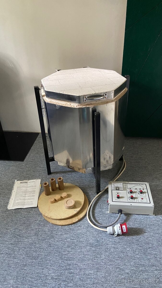 keramická pec Pyrotec RT100 – 80 litrů, 380 V – 5,1 kW