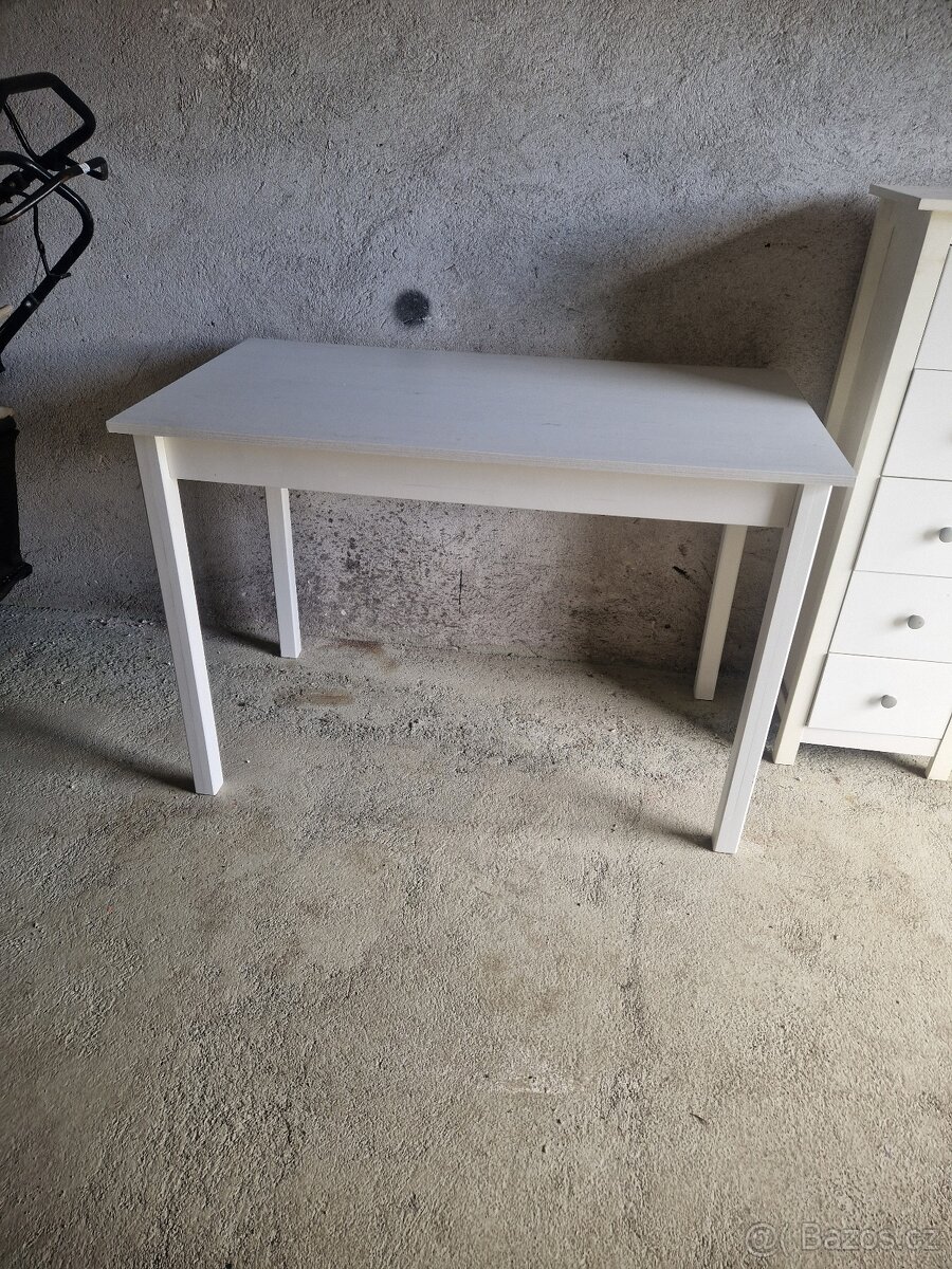 Prodám úplně nový stůl ikea