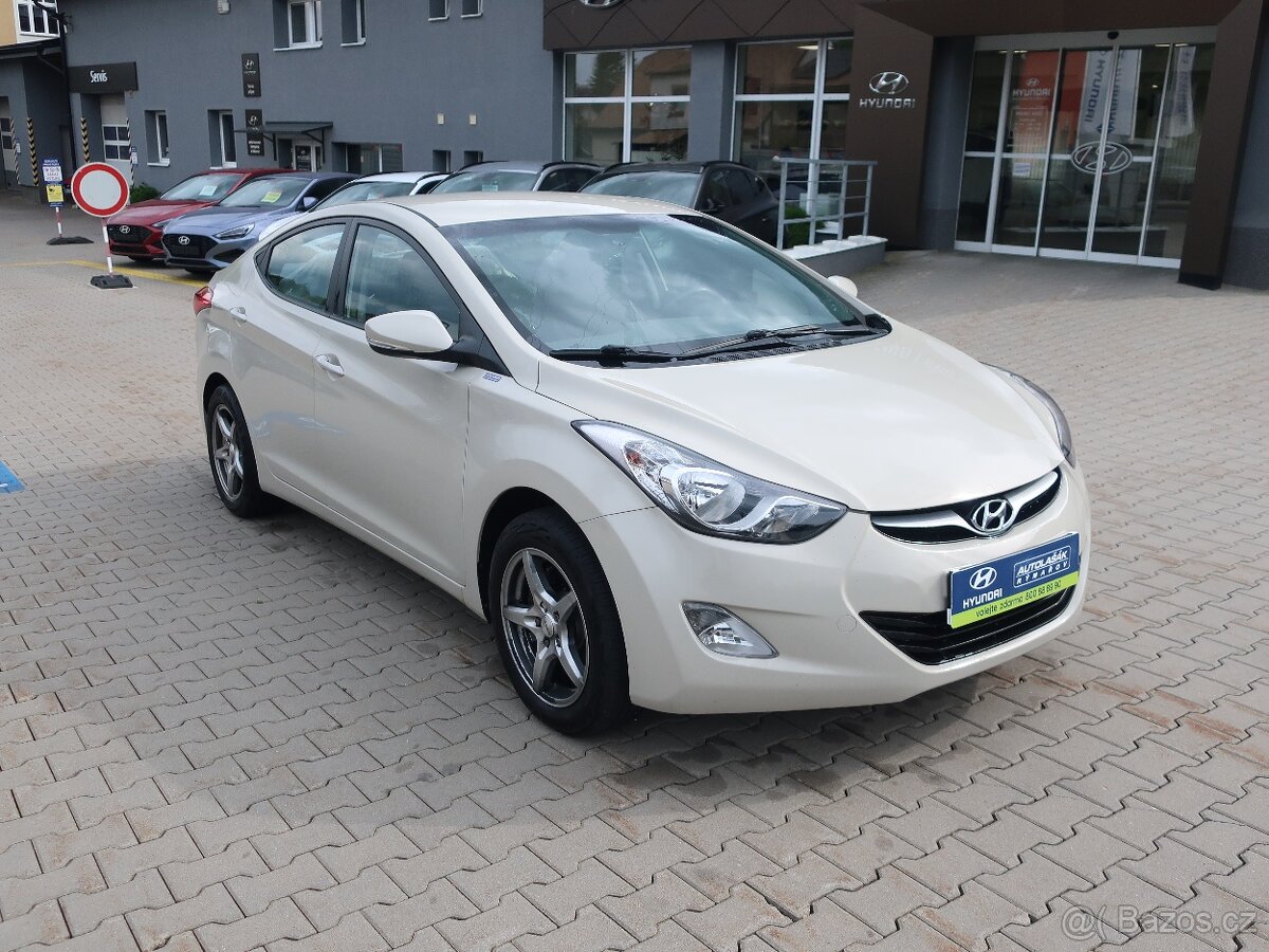 Hyundai Elantra 1.6i 97kW KLIMA ČR