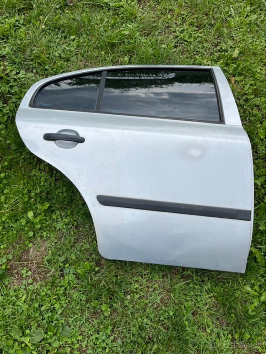 Dveře zadni pravé OCTAVIA I. SEDAN, LIFTBACK ORIGINAL 1998