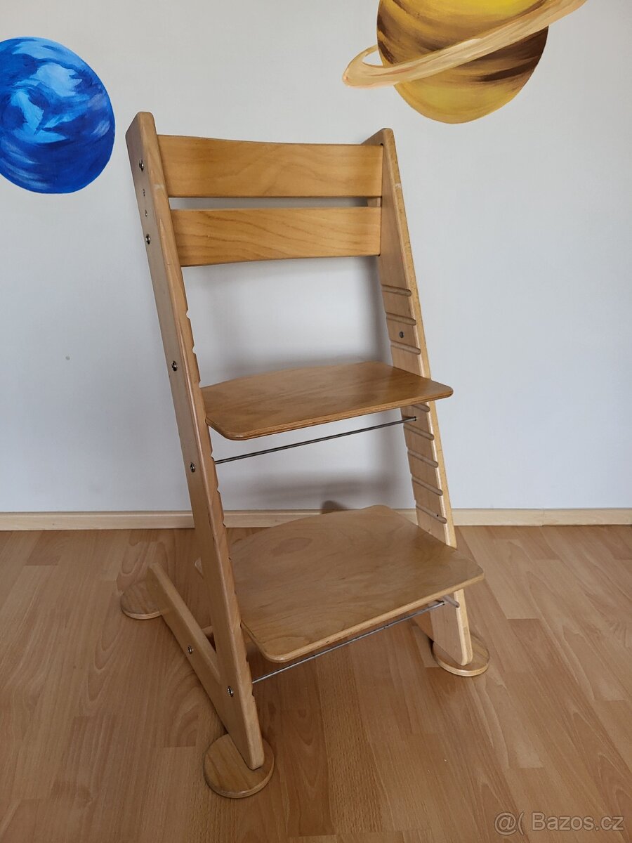 Rostoucí židle