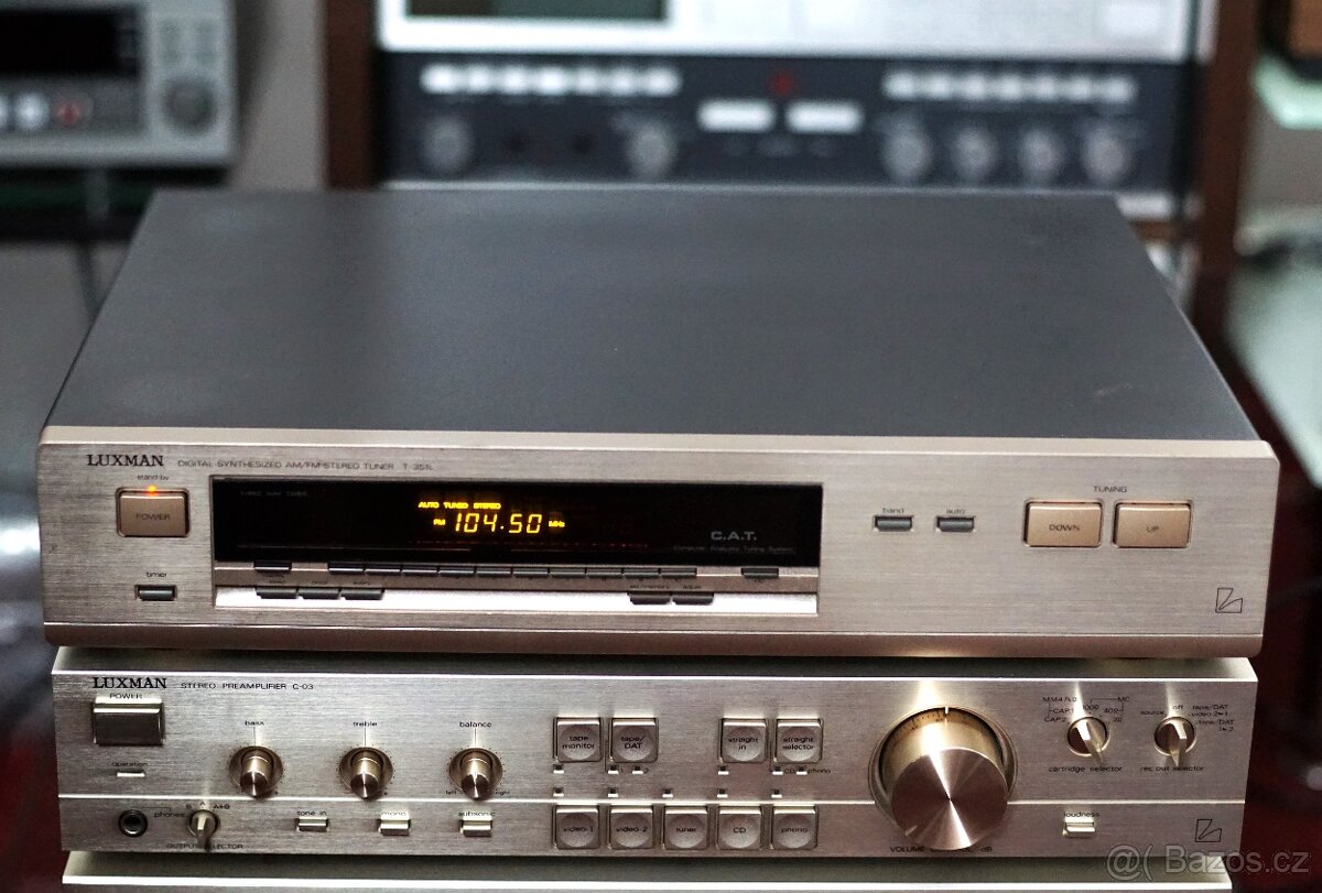LUXMAN T 351 L - stereo tuner, tradiční champagne provedení