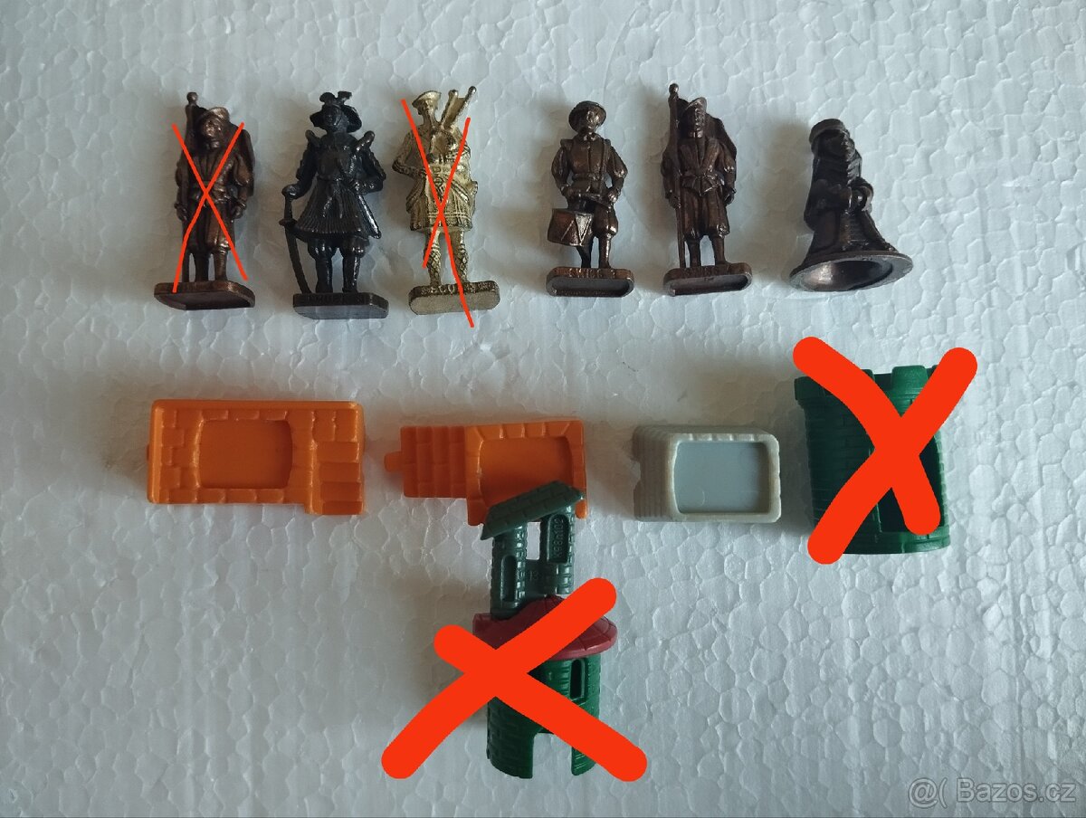 Kinder kovové figurky