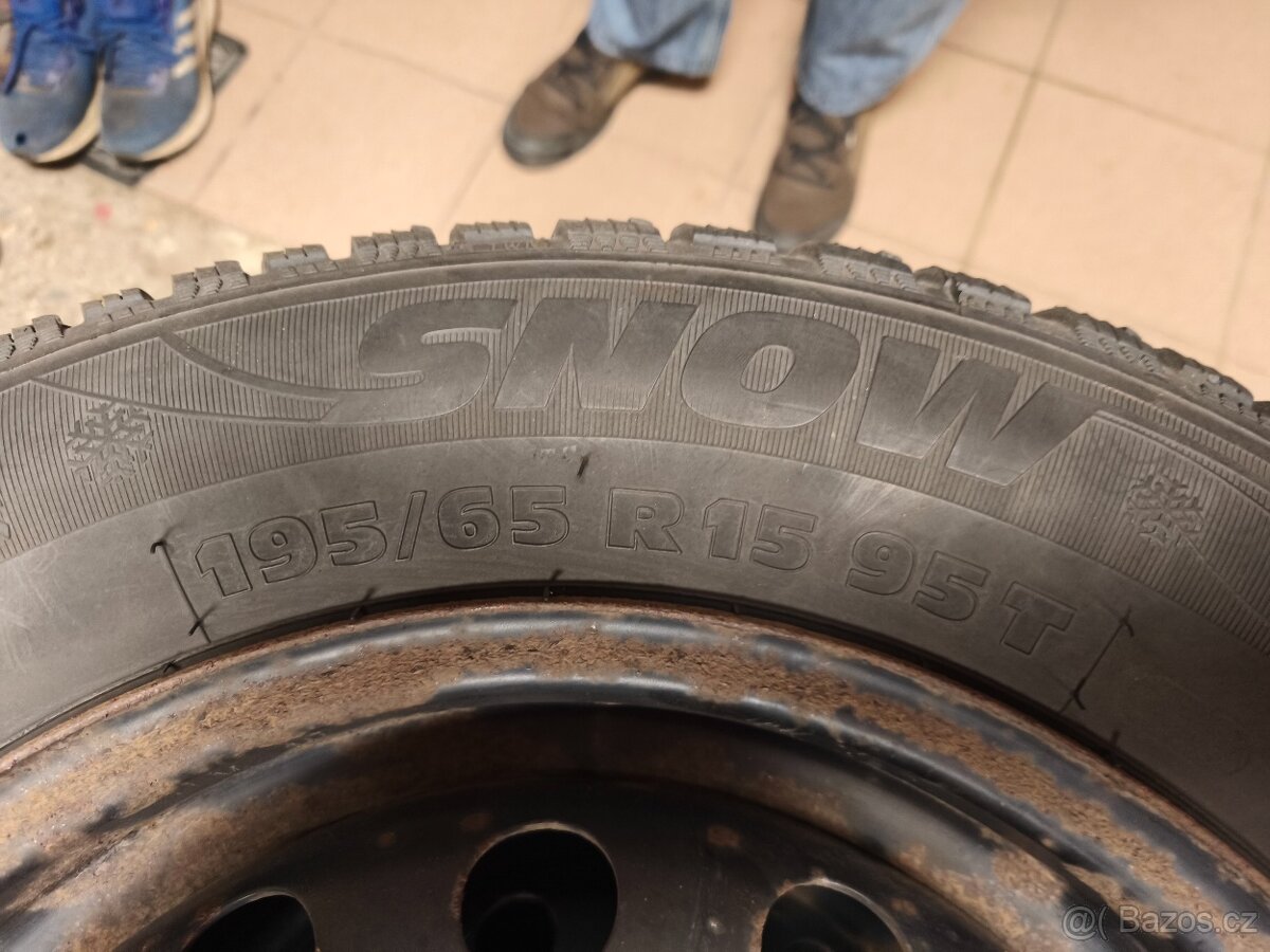zimní pneu včetně disků