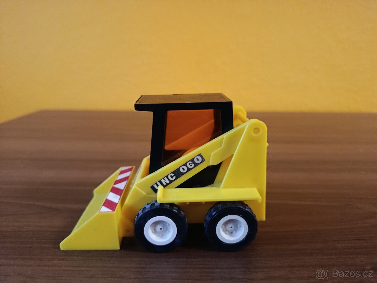 Staré hračky( kdn,Igra,ites)