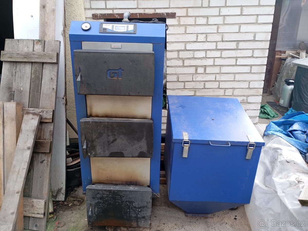 Kotel se zásobníkem