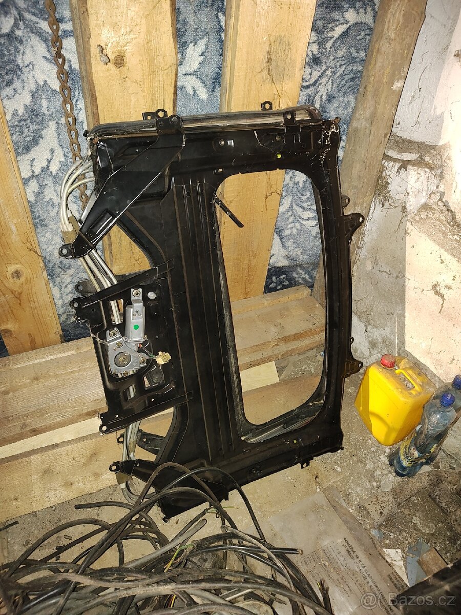 Prodám dily na Honda CRX