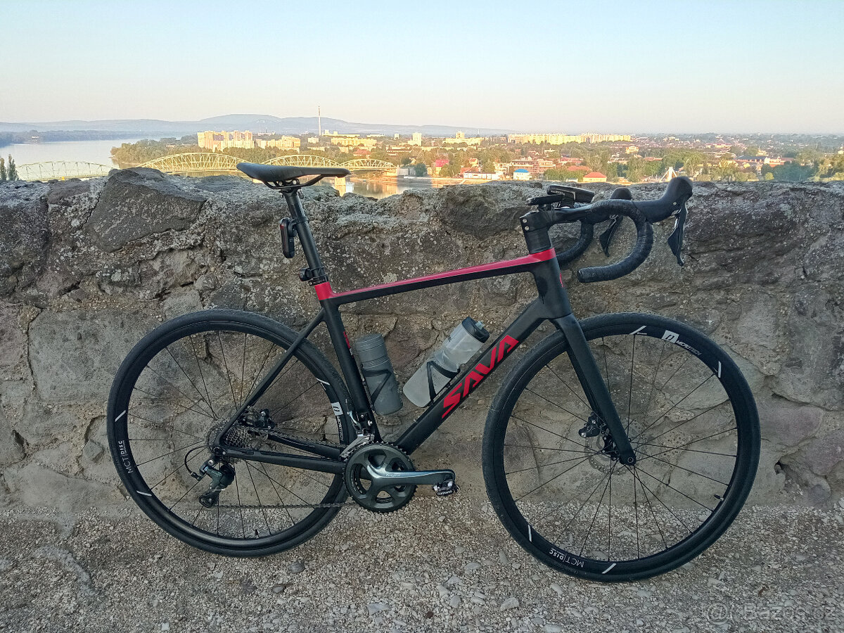 Karbonové silniční kolo Sava Vegur 4.0, vel. L (54)