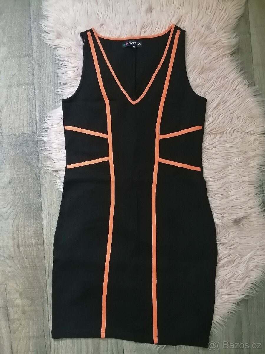 Letní elastické šaty Even&Odd vel. M