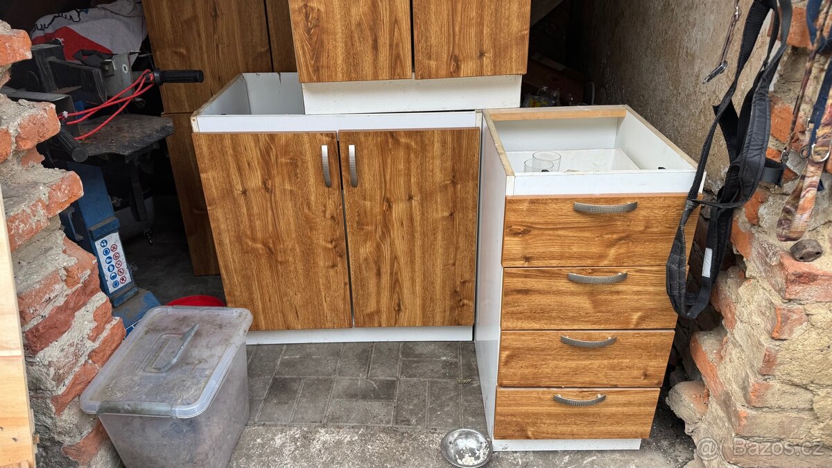 Kuchyňská linka 180 cm