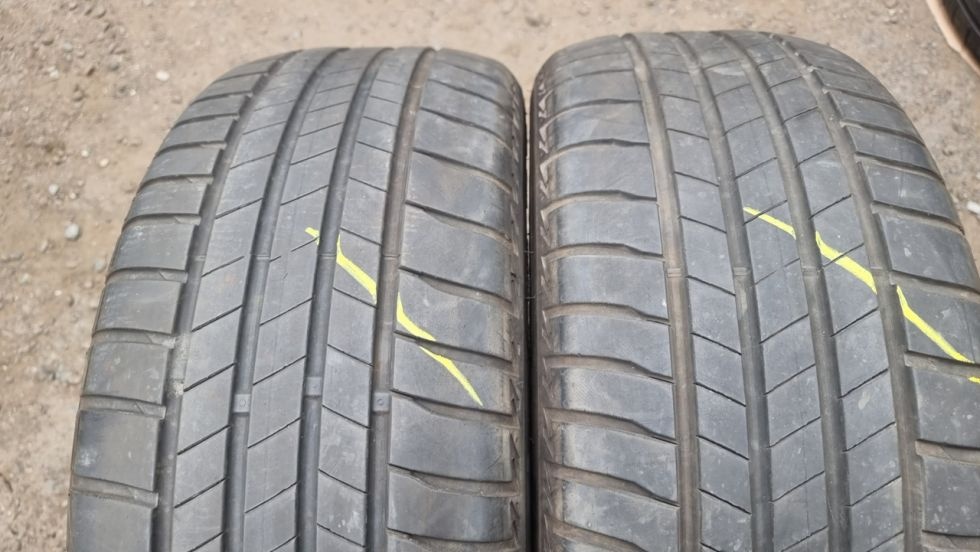 Letní pneu 215/55/17 Bridgestone