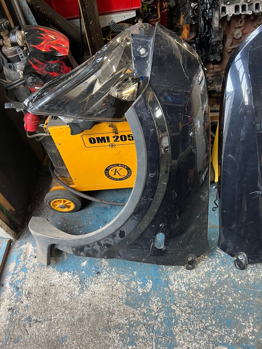 Ford Fusion blatnik pravy levy