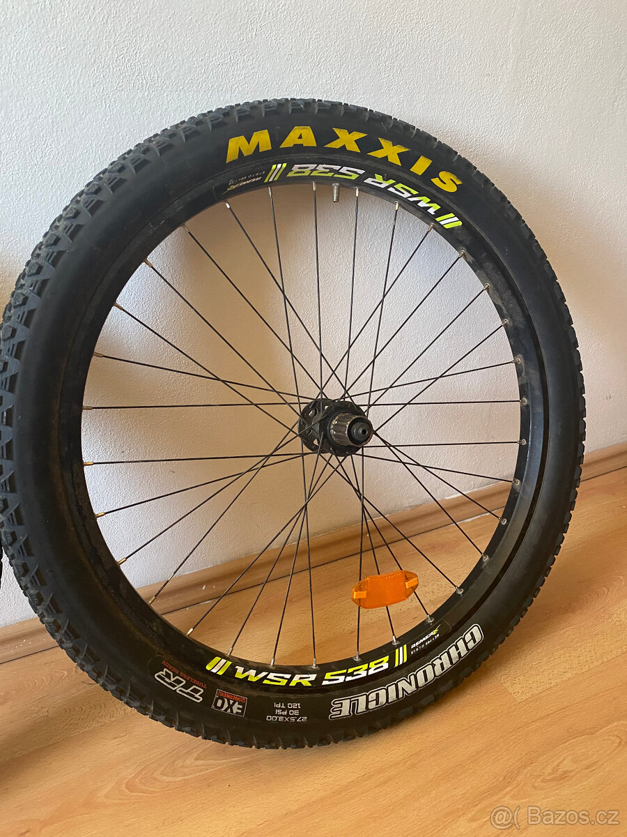 Kola MAXXIS