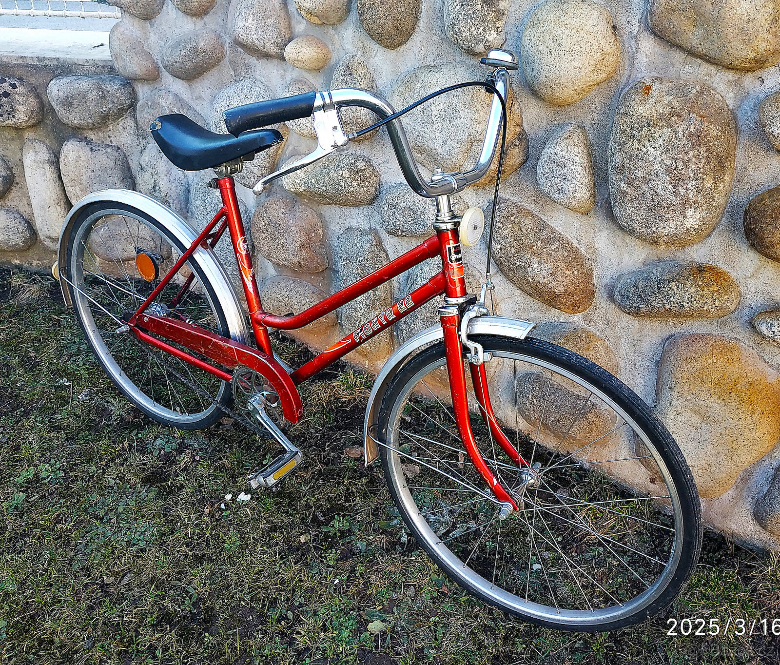 Dětské 3/4 kolo Velamos Pionýr22, retro, červené.