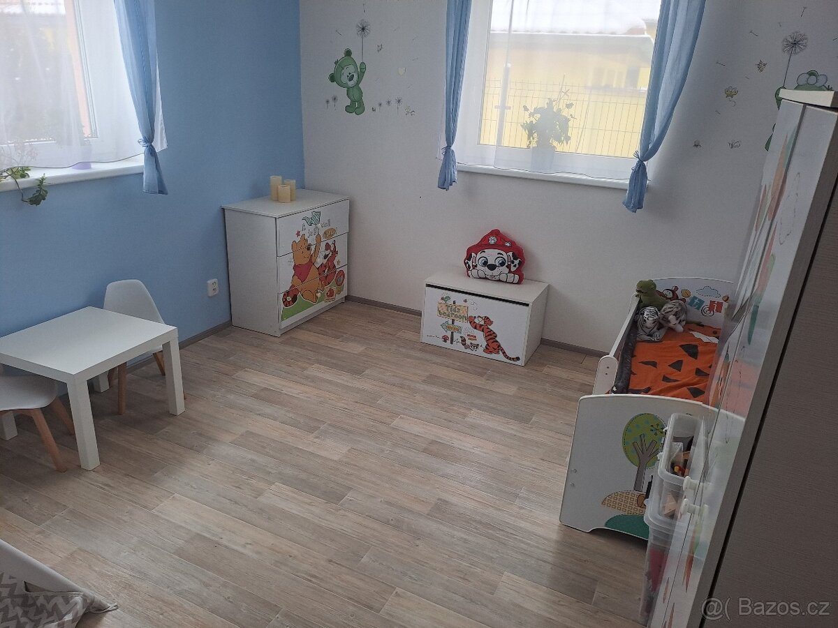 Sestava 4 ks  - nábytek do dětského pokoje