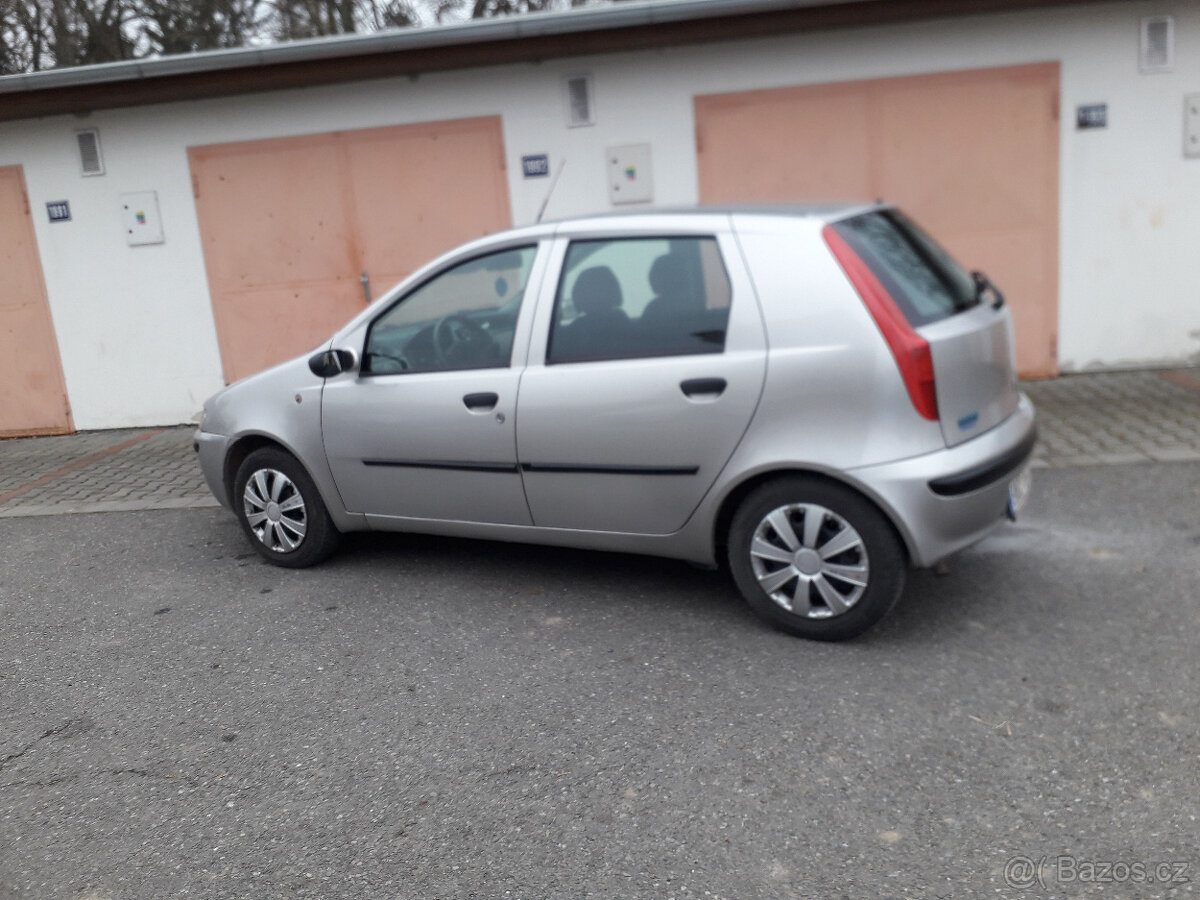 Fiat Punto 1,2 benzín