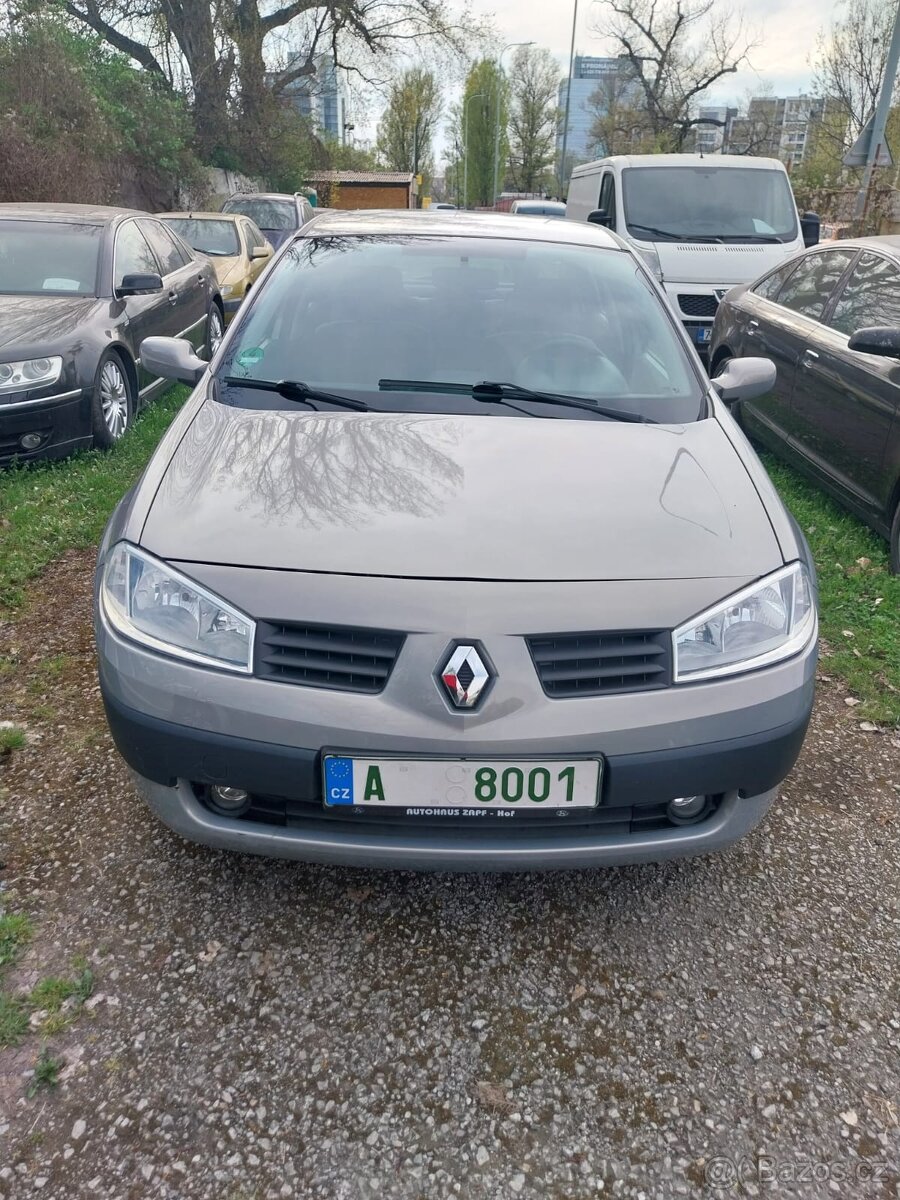 Renault Megane 1,6i 92 000 km