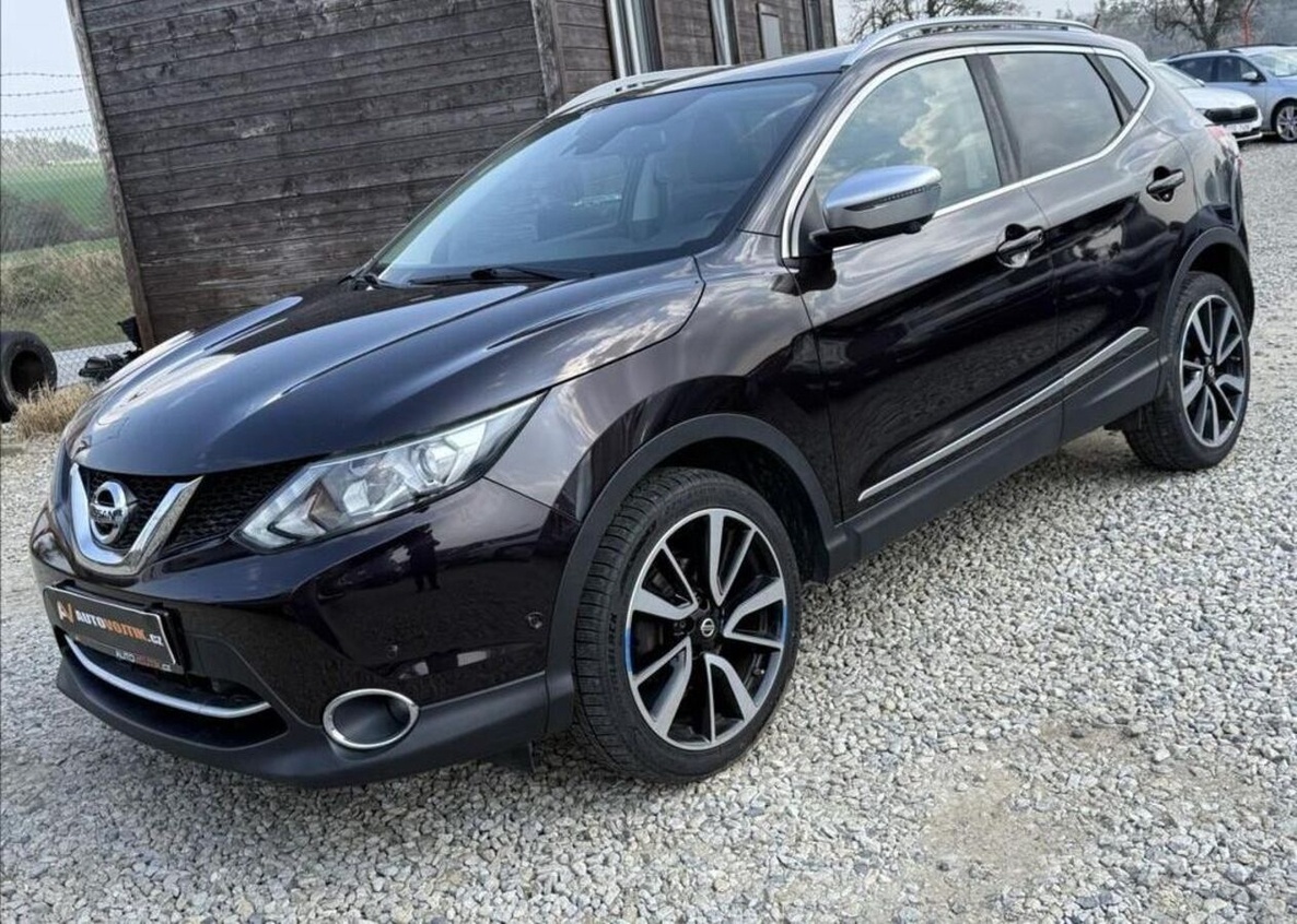 Nissan Qashqai DIG-T 115N-Tec PANORMA DPH benzín manuál