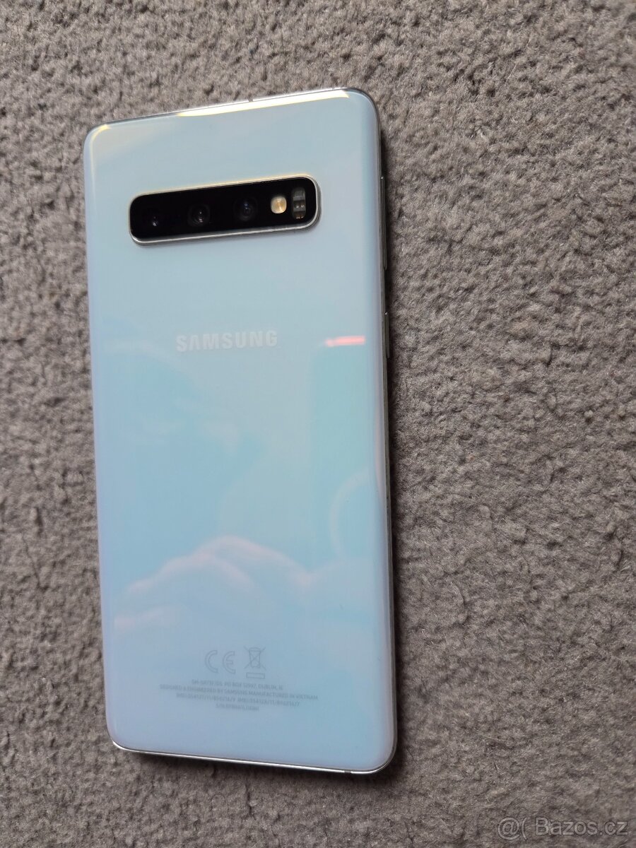 Samsung s10, bílý