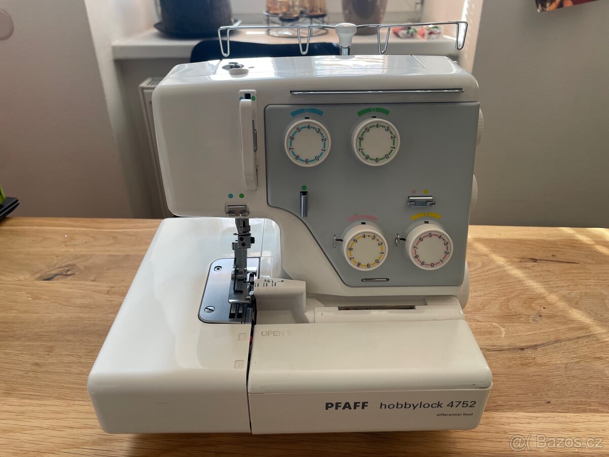 Overlock PFAFF hobbylock 4752
