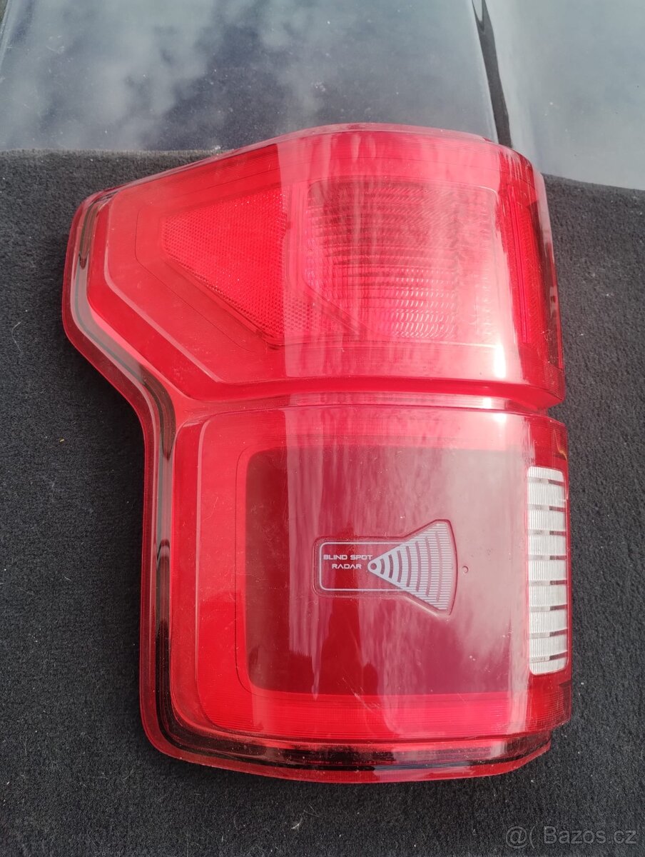 Zadní LED světla s Blind Spot systémem Ford F-150 2016-2020