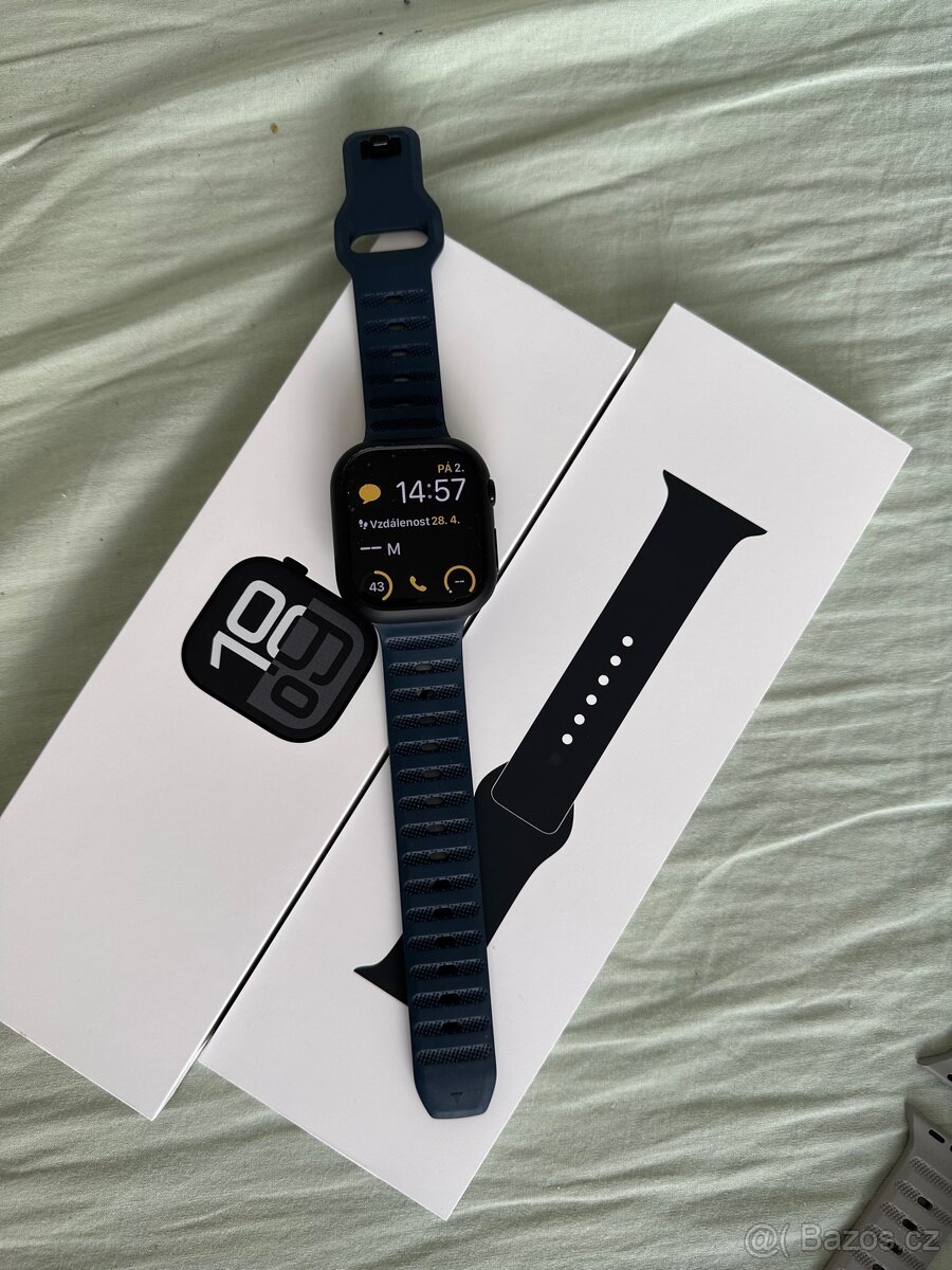 Apple Watch Series 10 Cellular 46mm Klavírně černý hliník