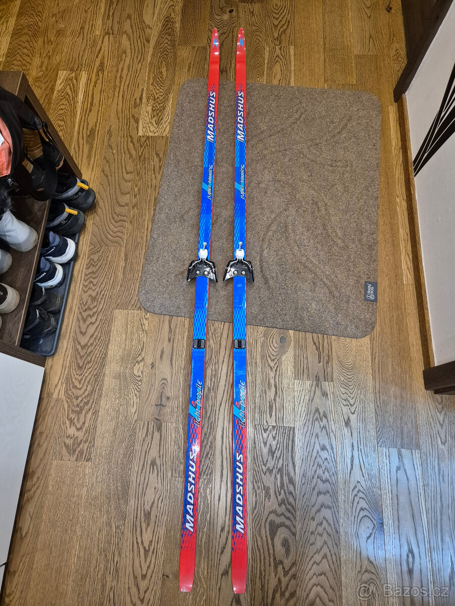 Madshus běžecké lyže 190 cm se starým, 3-PIN vázáním
