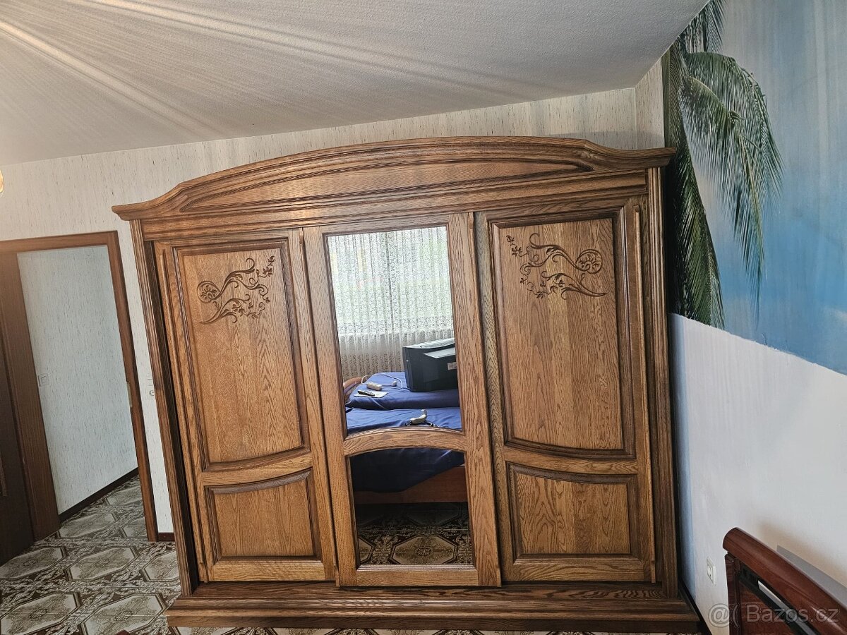 Skříň Rustikální Dub