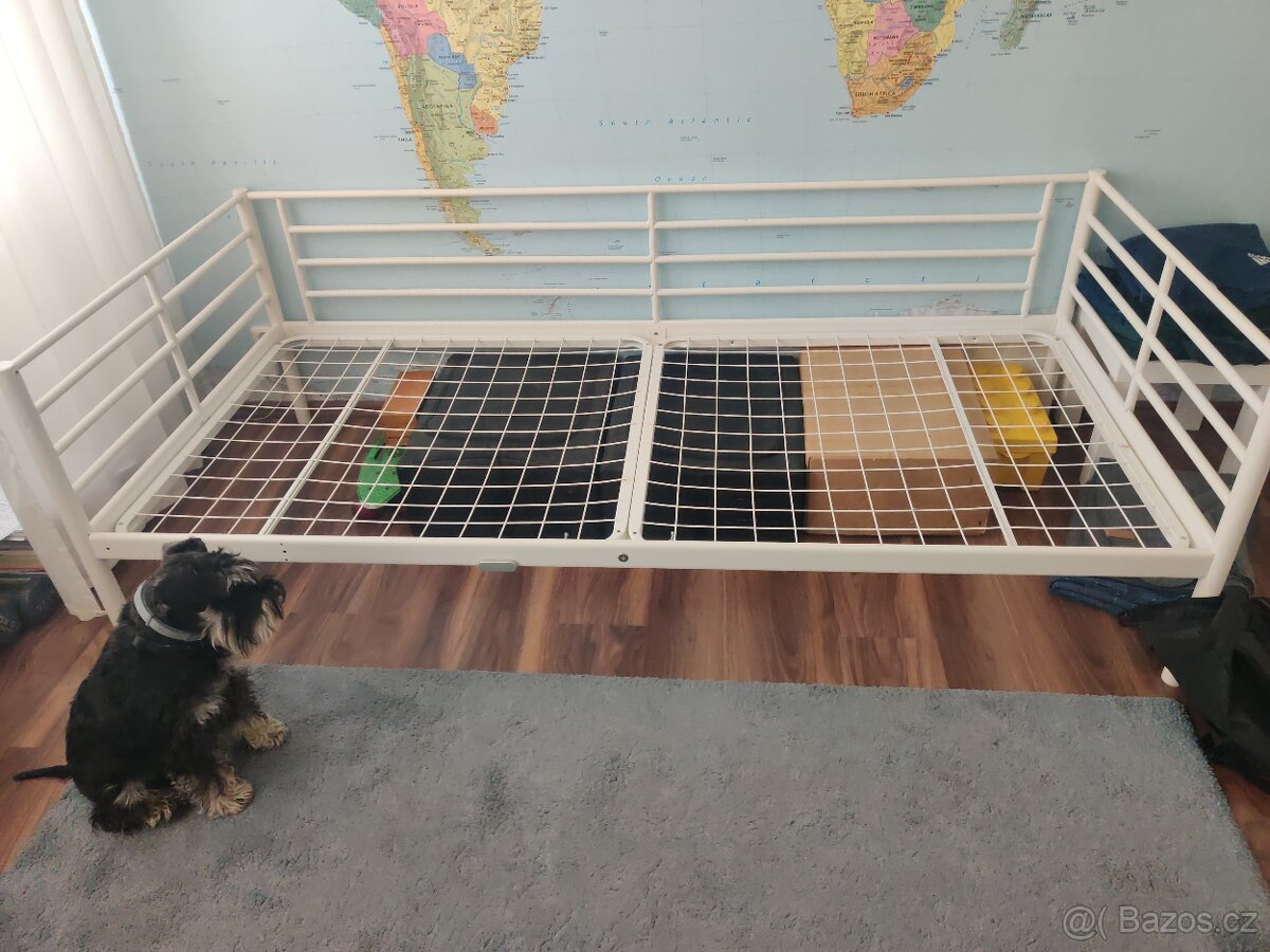 Kovova postel Ikea