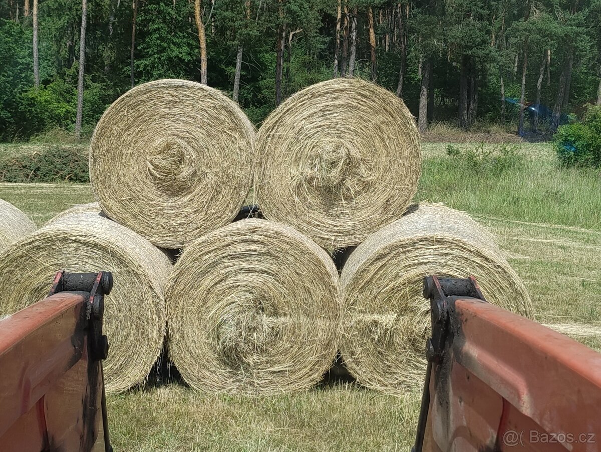 Prodej sena, senáže balíky
