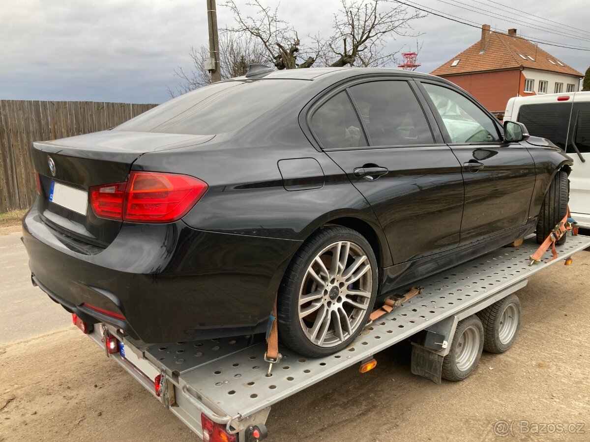 Rozprodam na nahradni dily BMW F30 320XD kompletni M-PAKET