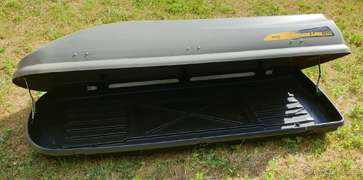 Střešní box HAKR Future Line 390