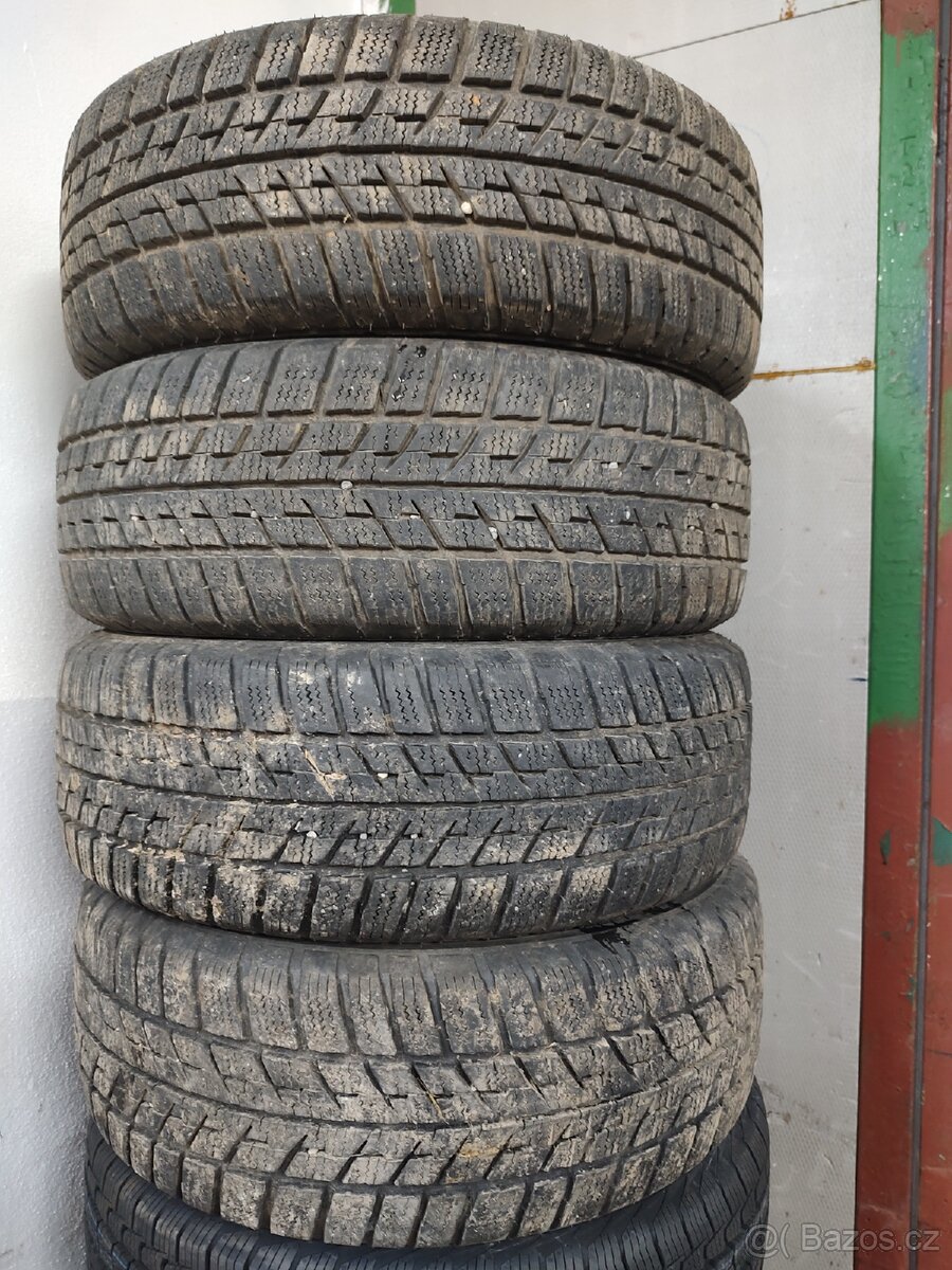 Zimní Barum Polaris 185/60R14