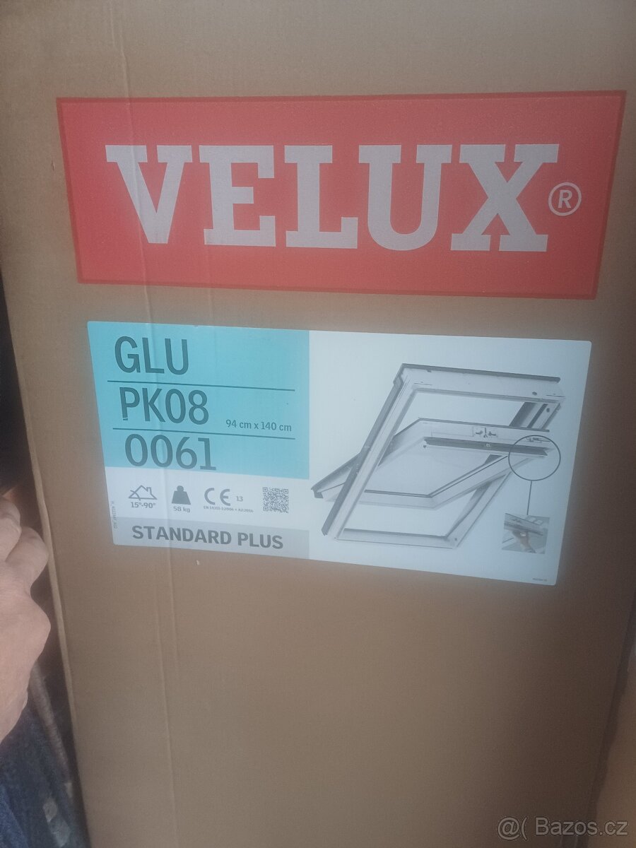 Střešní okno Velux GLU 0061 PK 08 94x140