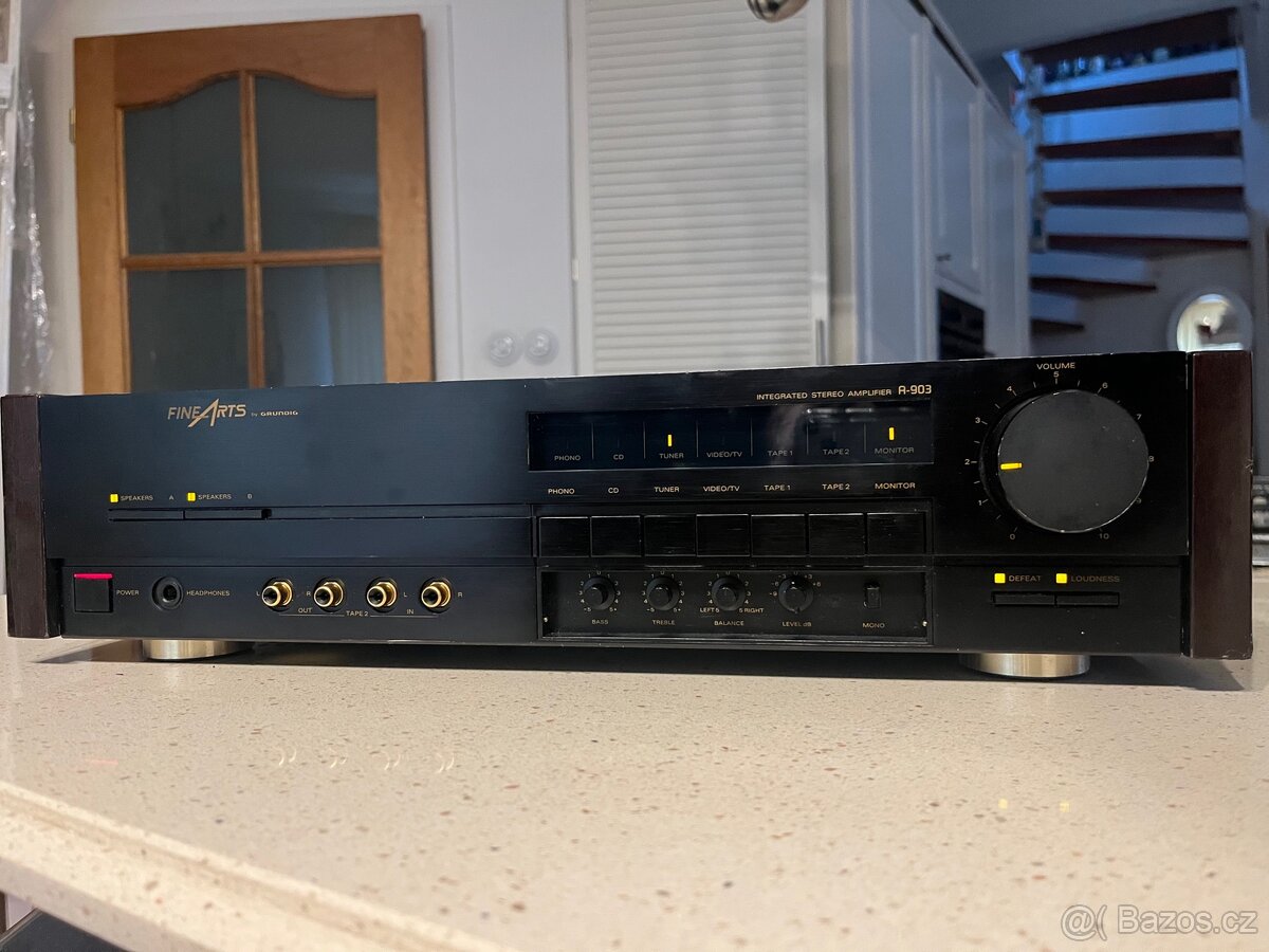 GRUNDIG A-903, špičkový zesilovač řady FineArts