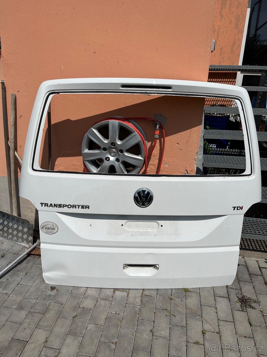 Dvere kufrove T6