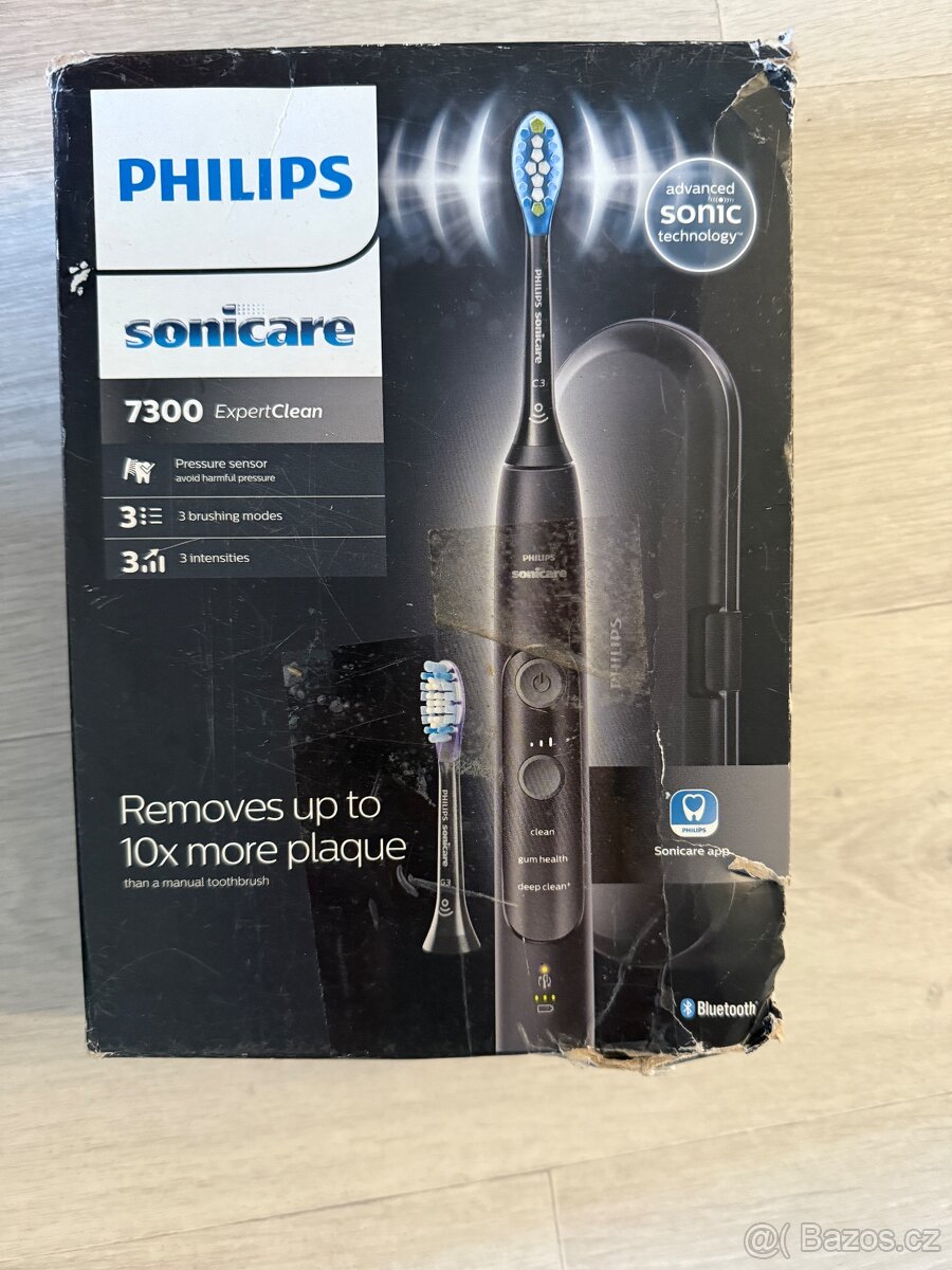Kartáček Philips Sonicare 7300 Expertclean cerny