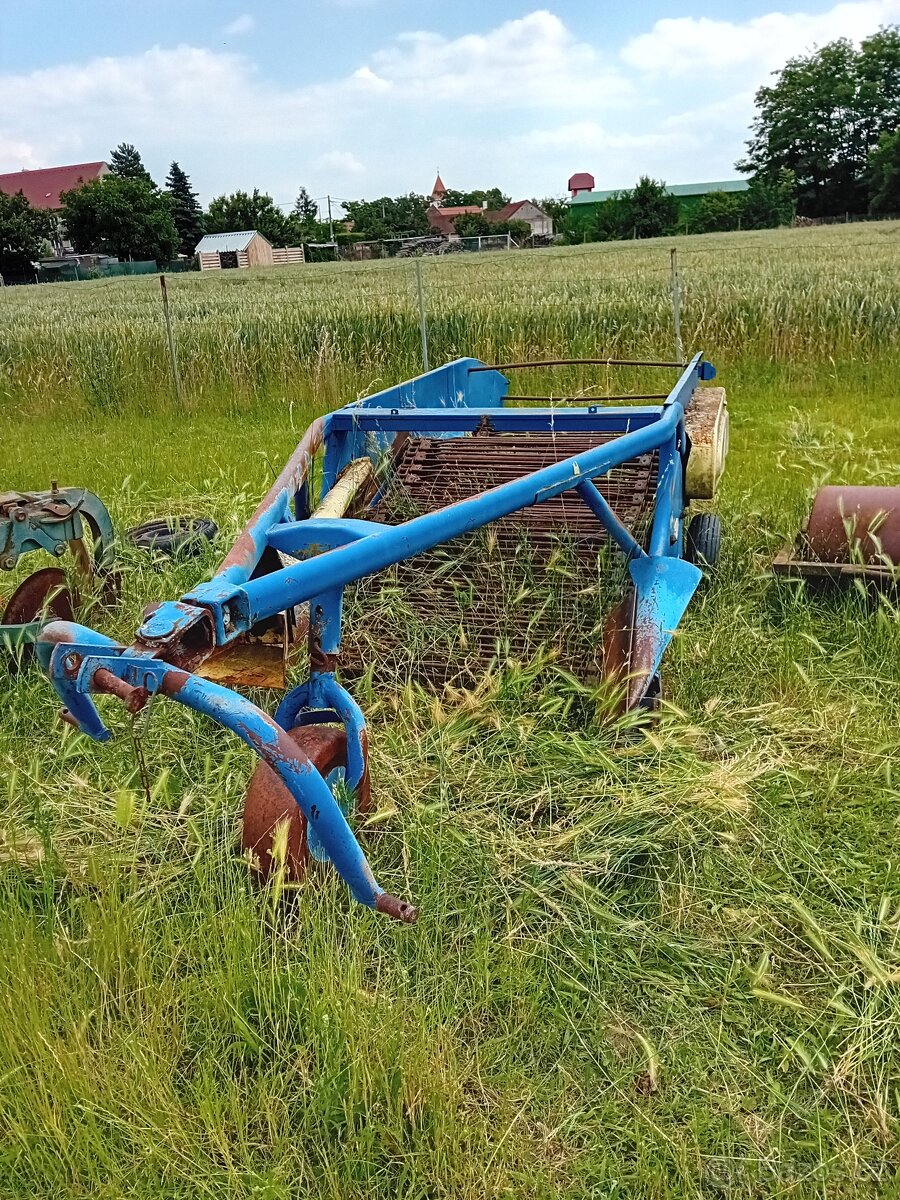 Vyorávač brambor tek