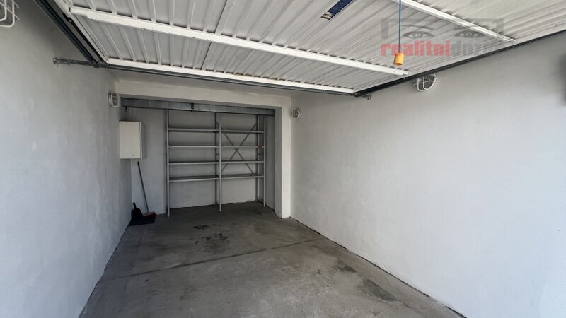 Pronájem garáže 16,5 m2, Kociánka, Brno - Sadová