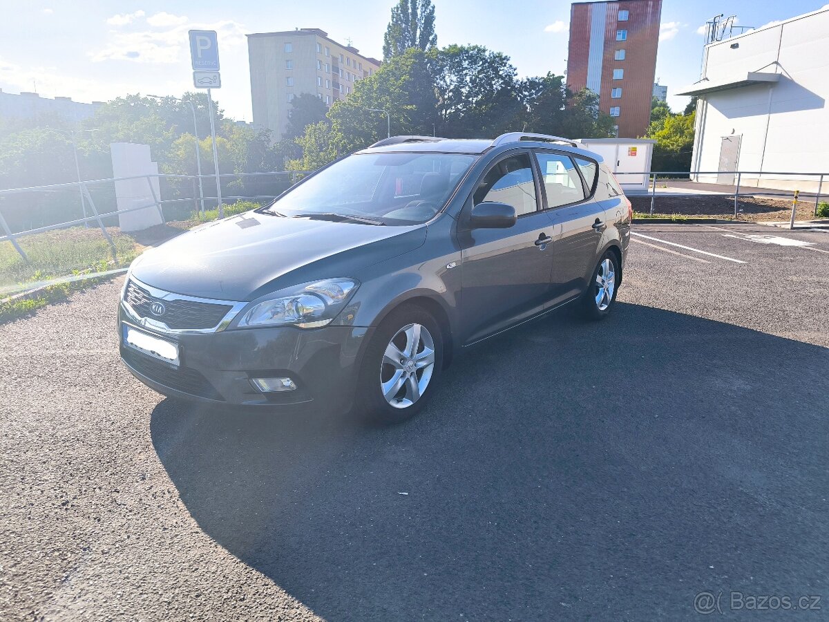 Kia Ceed ED 1.6 CRDi, r.v. 2012 – 195 903 km, STK 06/2026