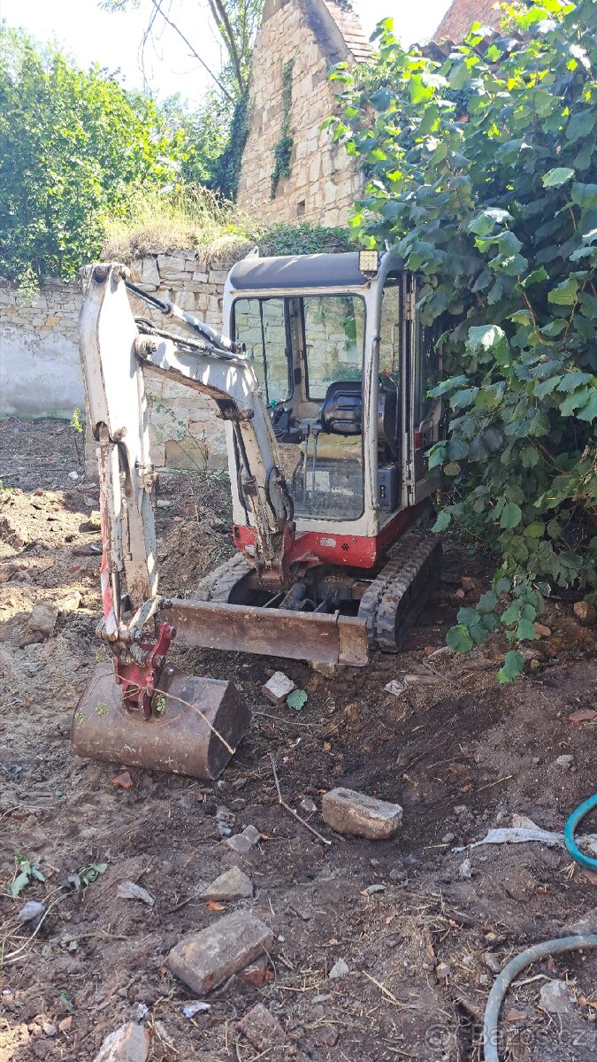 Minibagr, bagr Takeuchi tbo16
