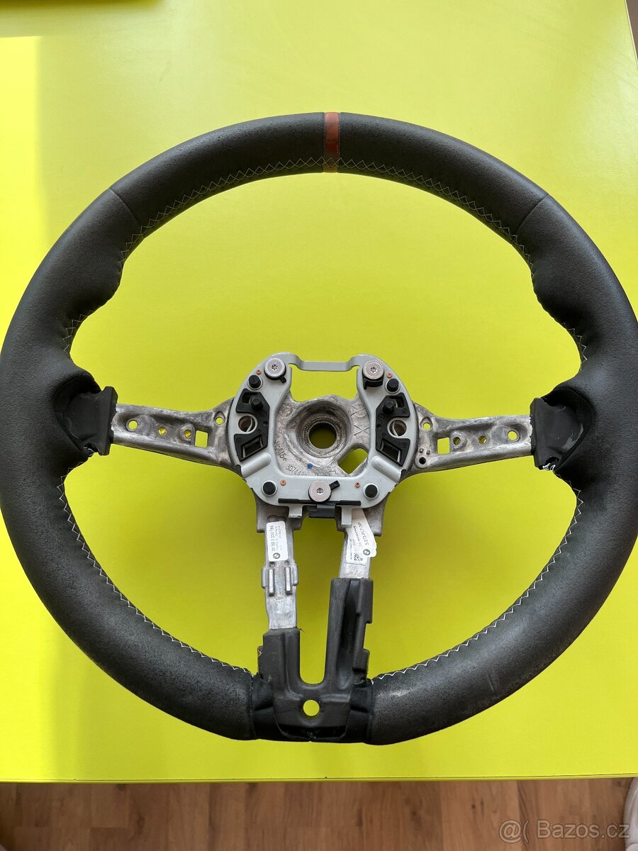 BMW Volant F22 kupé alkantara orig